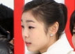 피겨여왕 김연아, 빙판 위 '하이힐' 눈길
