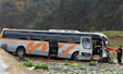 초등생 태운 버스-덤프충돌 . . 1명 사망